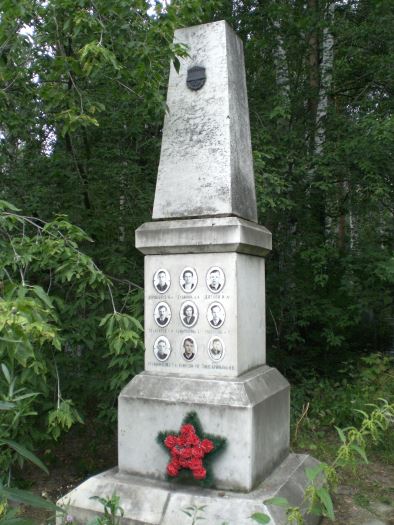 Ekaterinburg and Dyatlov Group Graves 2012