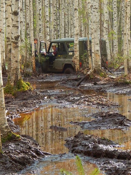 Mud at the Dyatlov Pass